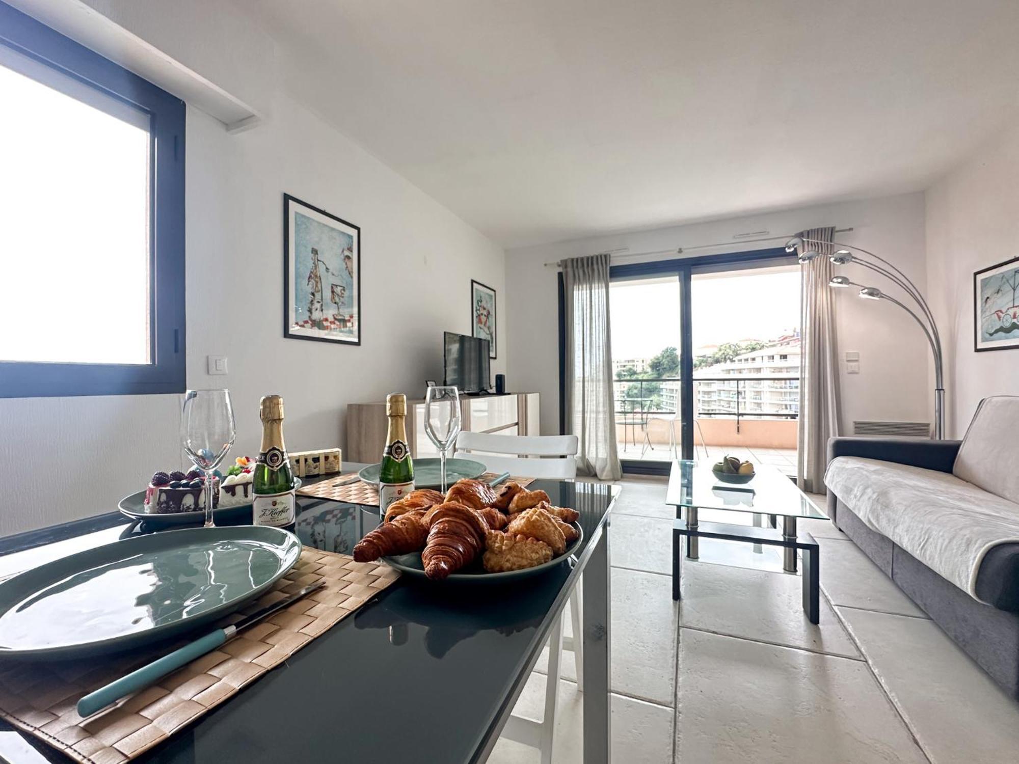 Luxurious 3 Rooms, Pool, Bnbrickeys โบโซเลย ภายนอก รูปภาพ