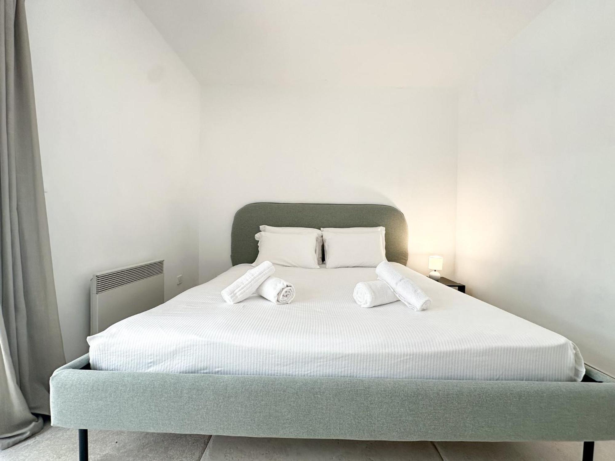 Luxurious 3 Rooms, Pool, Bnbrickeys โบโซเลย ภายนอก รูปภาพ